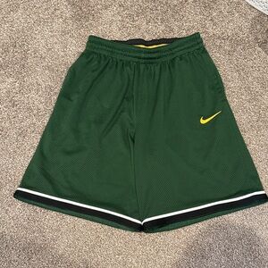 Nike shorts size XL